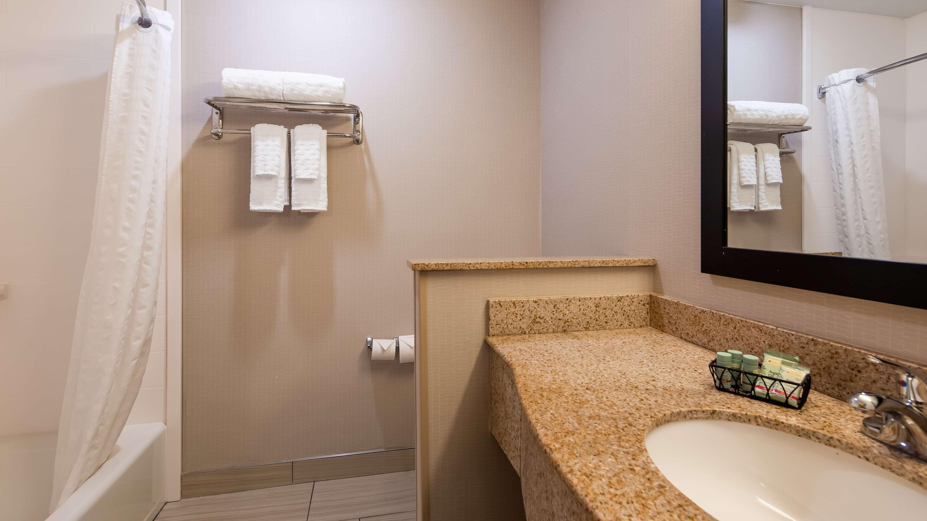 Best Western University Inn Ithaca Ngoại thất bức ảnh